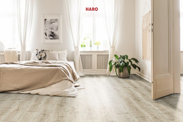 544010_haro_laminat_landhausdiele_eiche_charmy_strukturiert_int