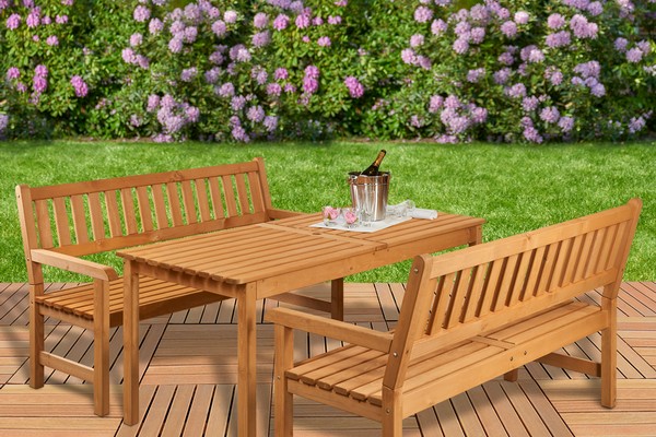 Set bestehend aus Tisch und 2 Bänken