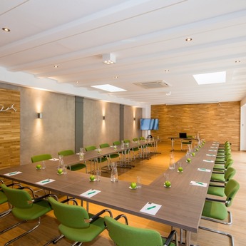 Eiche geschliffen lackiert